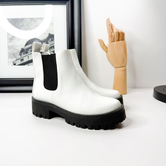 BP. Women's White Chelsea Platform Lug Sole Boots Chunky | Size 6 - Picture 3 of 8